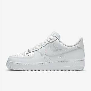 All white Air Force 1 ‘07